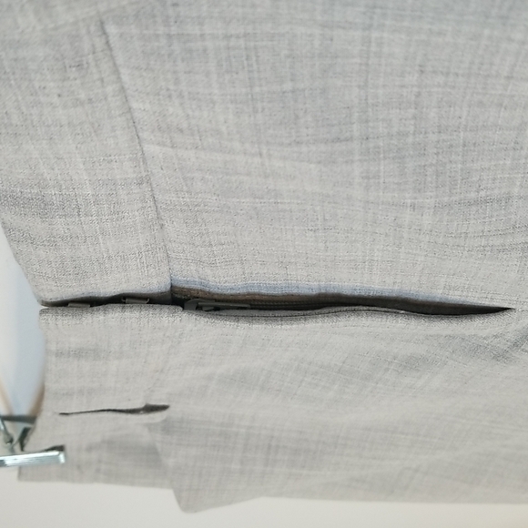 Express Design Studio Editor gray Bermuda style pants size 10 EUC - Picture 3 of 6